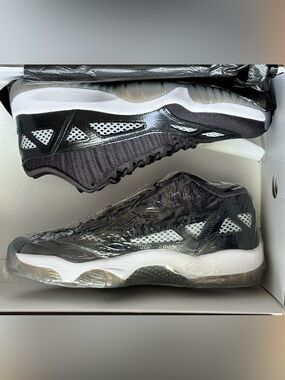 DS Air Jordan 11 Retro IE Low Craft Black White Size 12